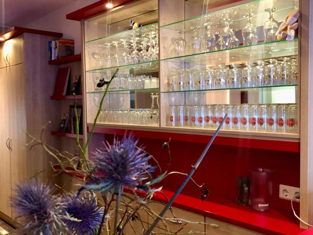科隆-波恩机场蒙大拿酒店 特罗斯多夫 外观 照片